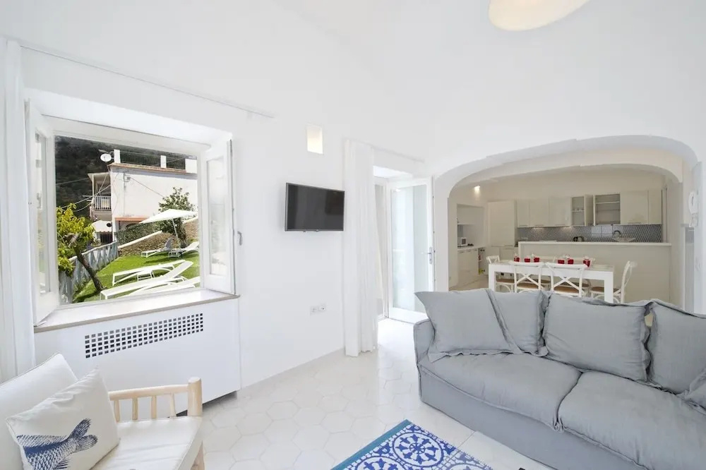 3 Bedrooms Villa