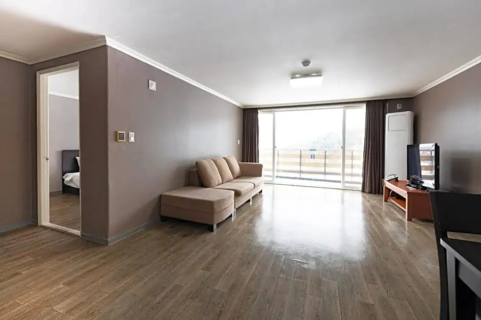 Deluxe Double room (twin beds)