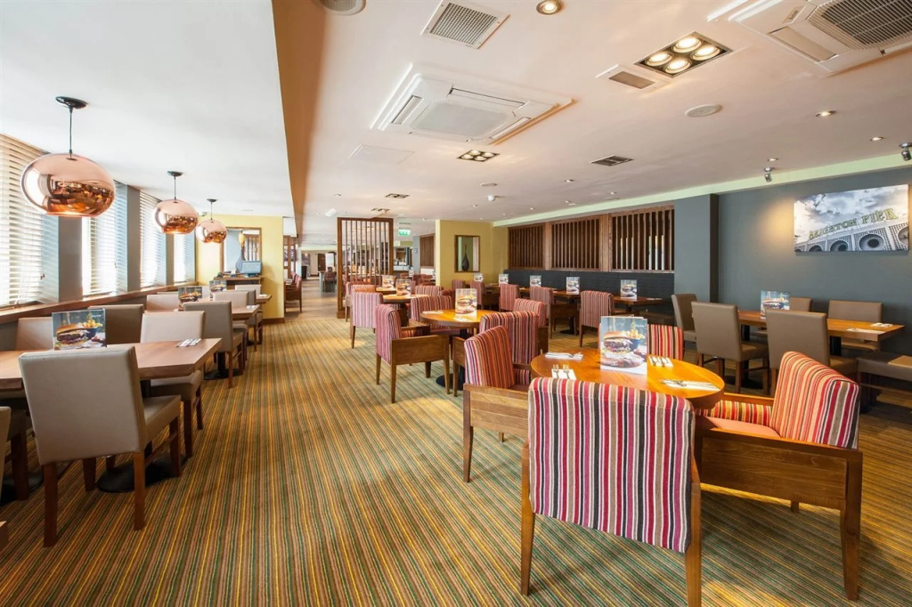 Food & Beverage