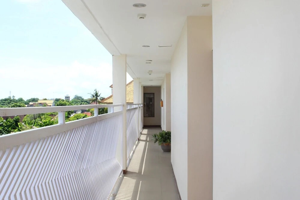 Balcony & Terrace