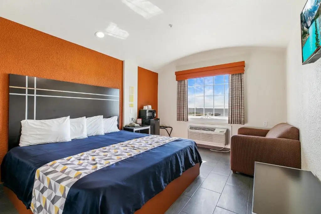 Standard room with bay view