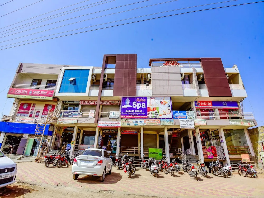 OYO Flagship 13585 Hotel Delight