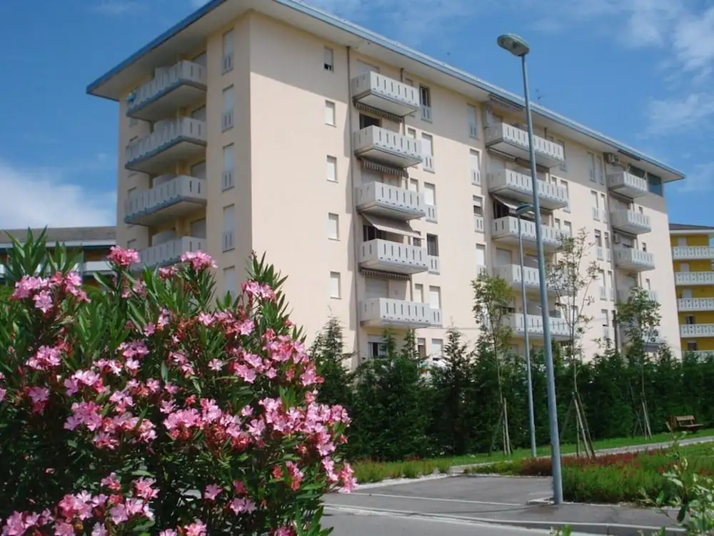 Relax in our Flat 260m From the Beach