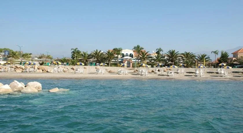 Beach & Waterfront