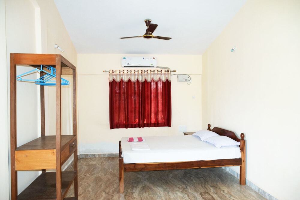 Morjim Sunset Guesthouse