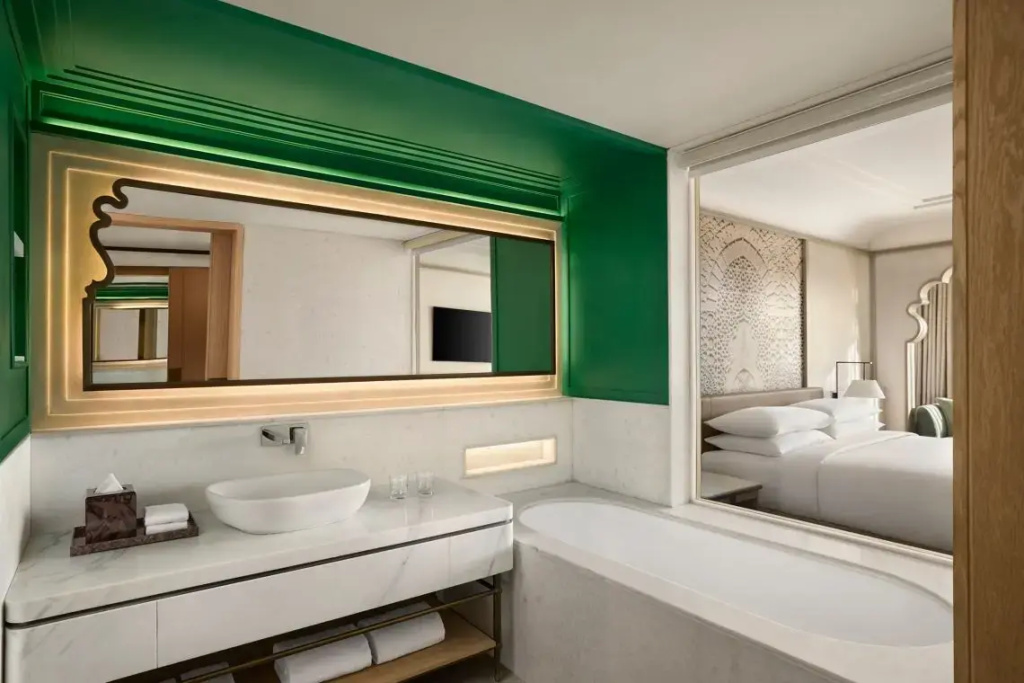 Premier room