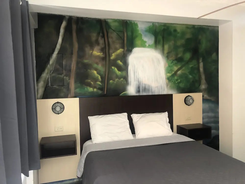 Best Time Inn Hotel - Car Rental — фото 3