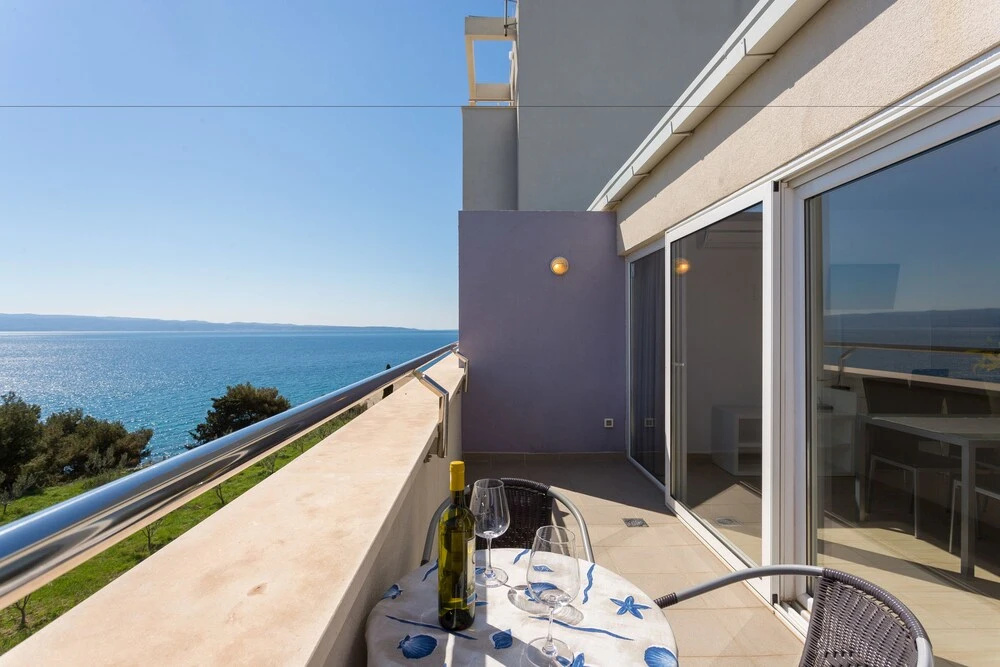 Balcony & Terrace