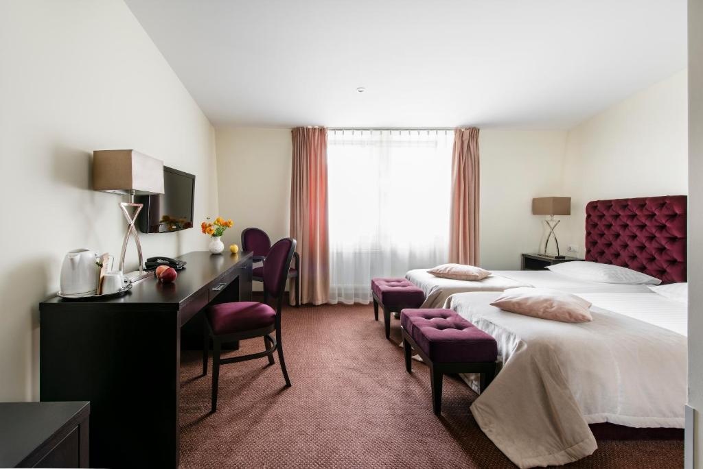 Standard Twin room (twin beds) (no window)