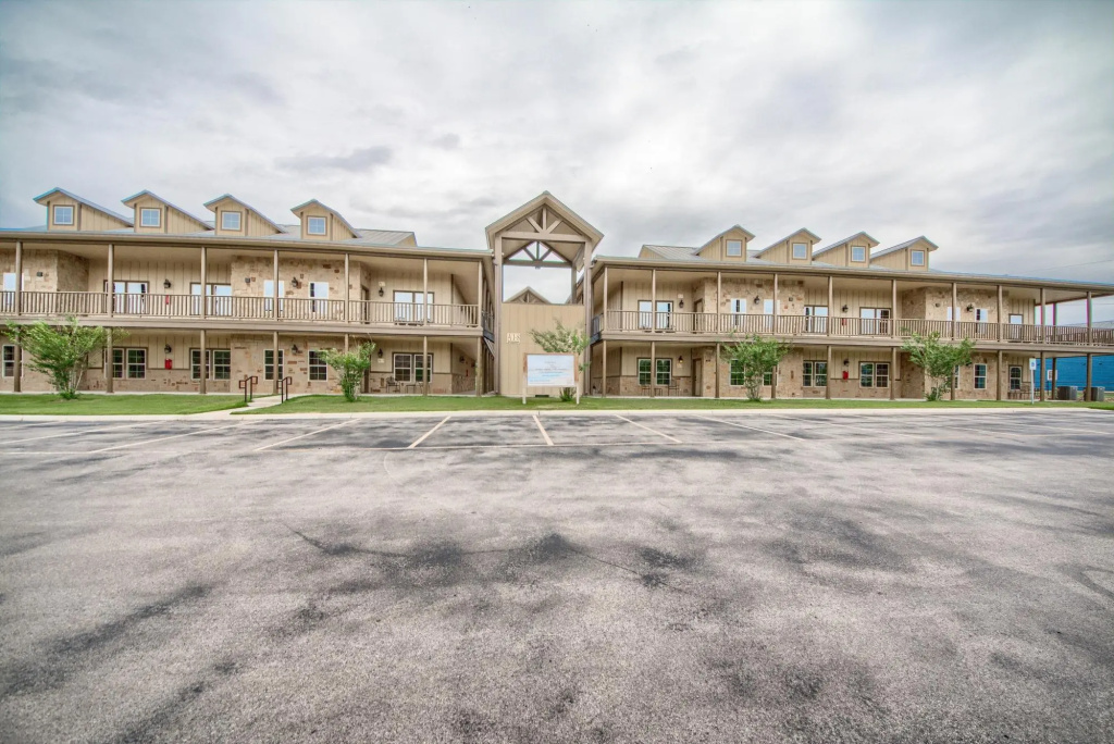 Old Mills Resort OM A10