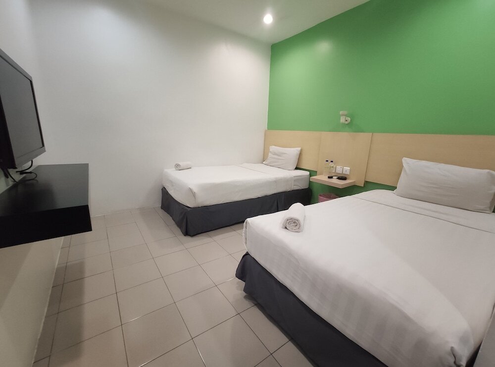 T Hotel Tandop