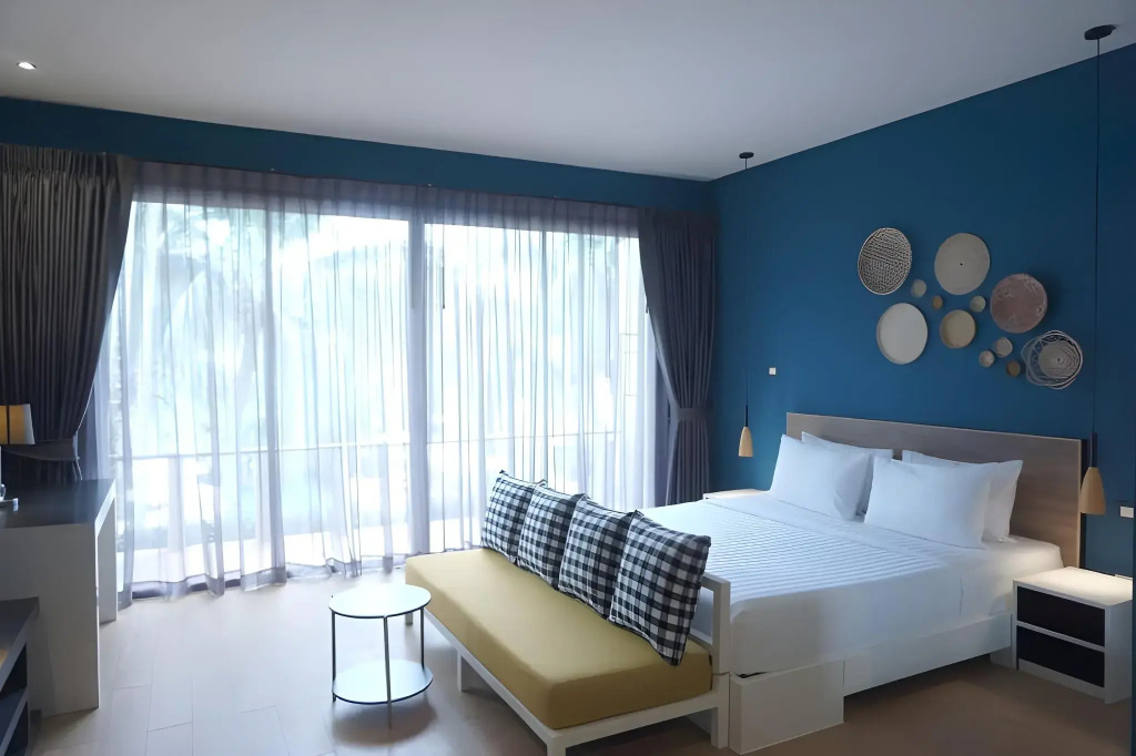 Отель Signature Phuket Resort в Чалонге