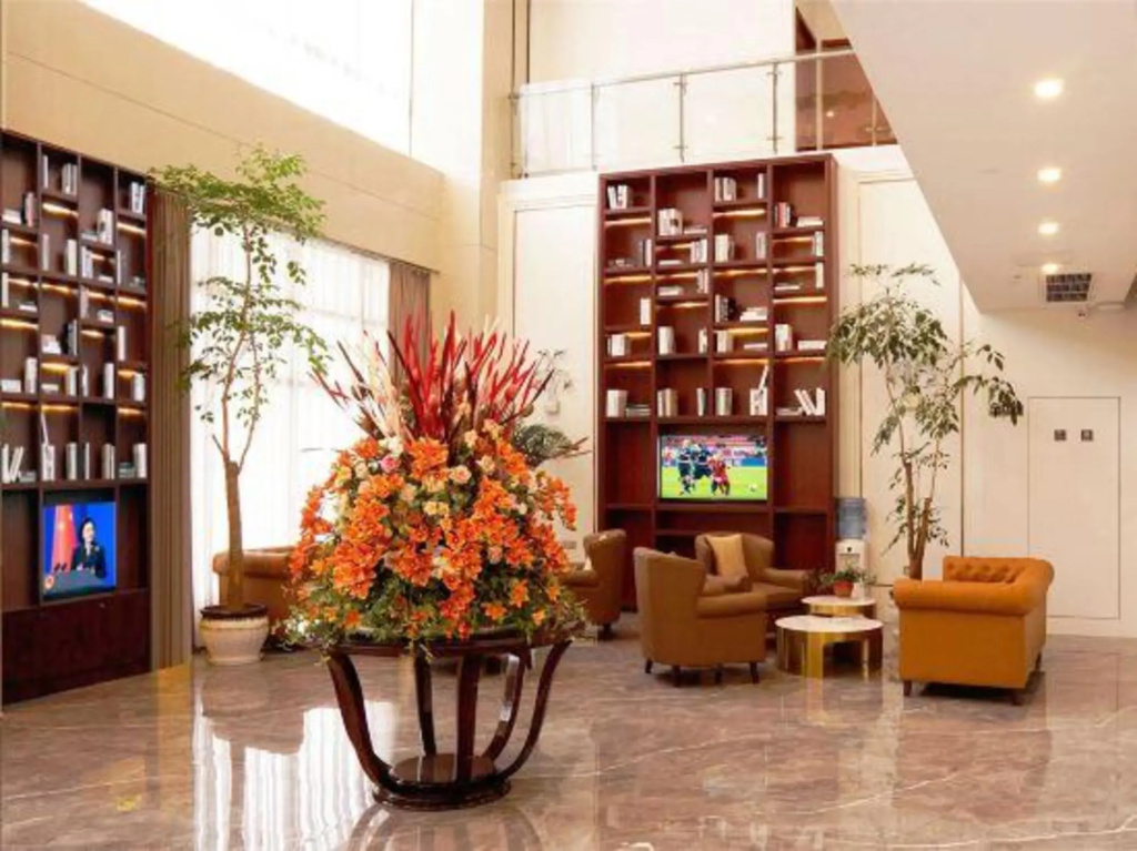 Lobby & Reception