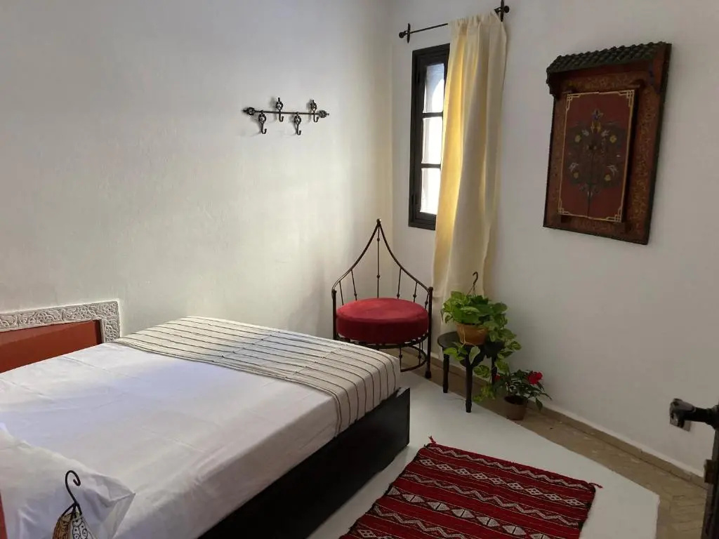 Deluxe Double room (full double bed)