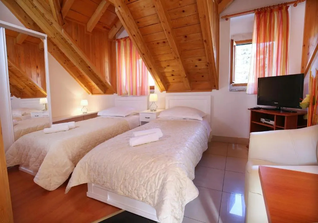 Standard Double room twin beds