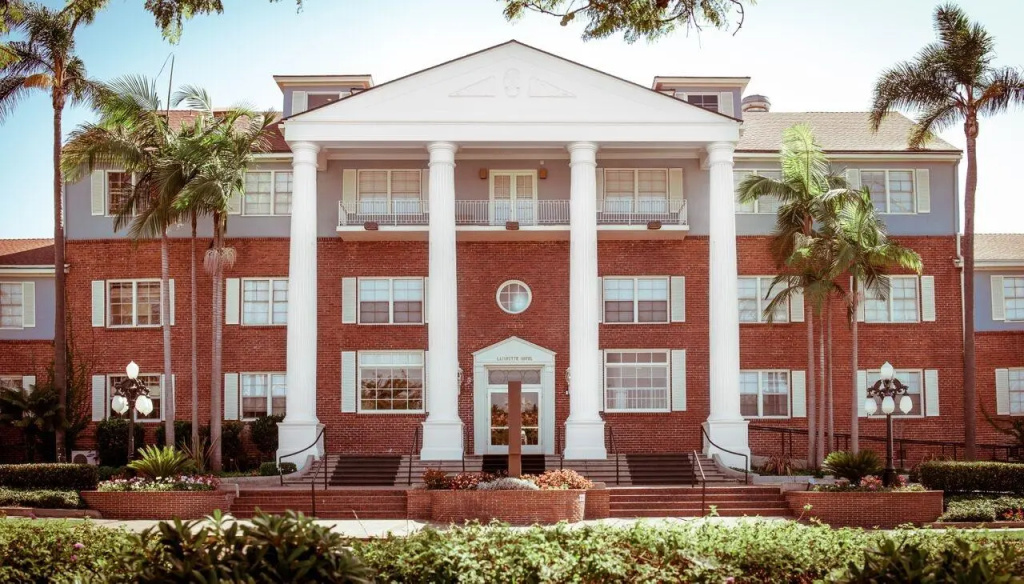 The Lafayette Hotel, Swim Club & Bungalows - Chambres