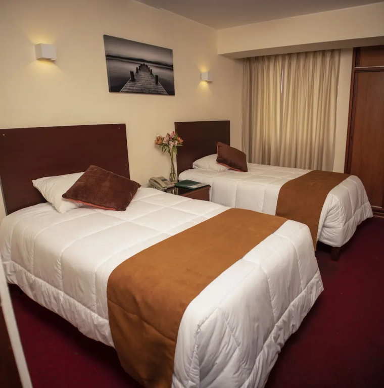 Standard Triple room