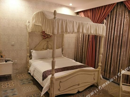Love Inn Boutique Hotel