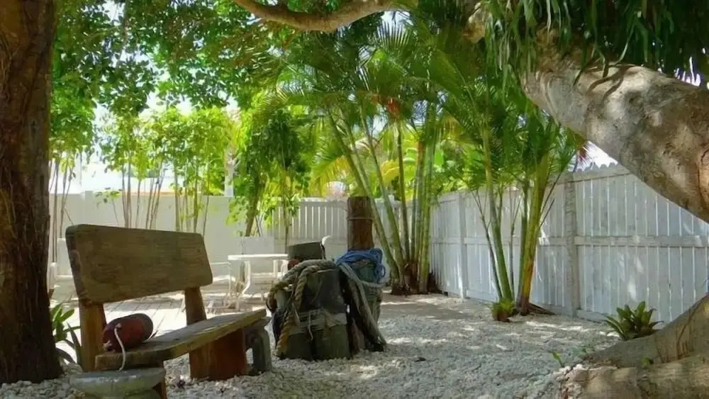 203 22nd St 2 Bedroom Home by Redawning