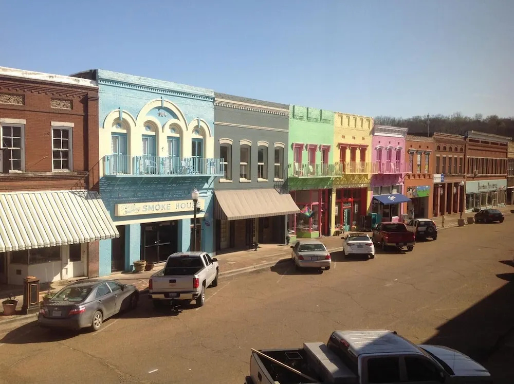 The Main Street Hotel