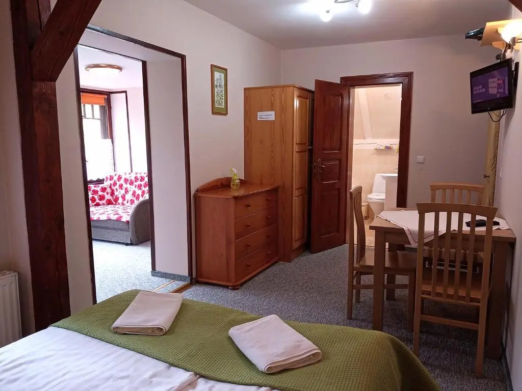 Standard Double room (full double bed)
