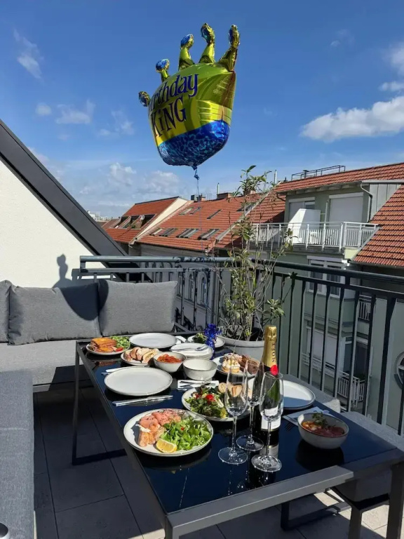 3 Bedrooms Penthouse Apartment