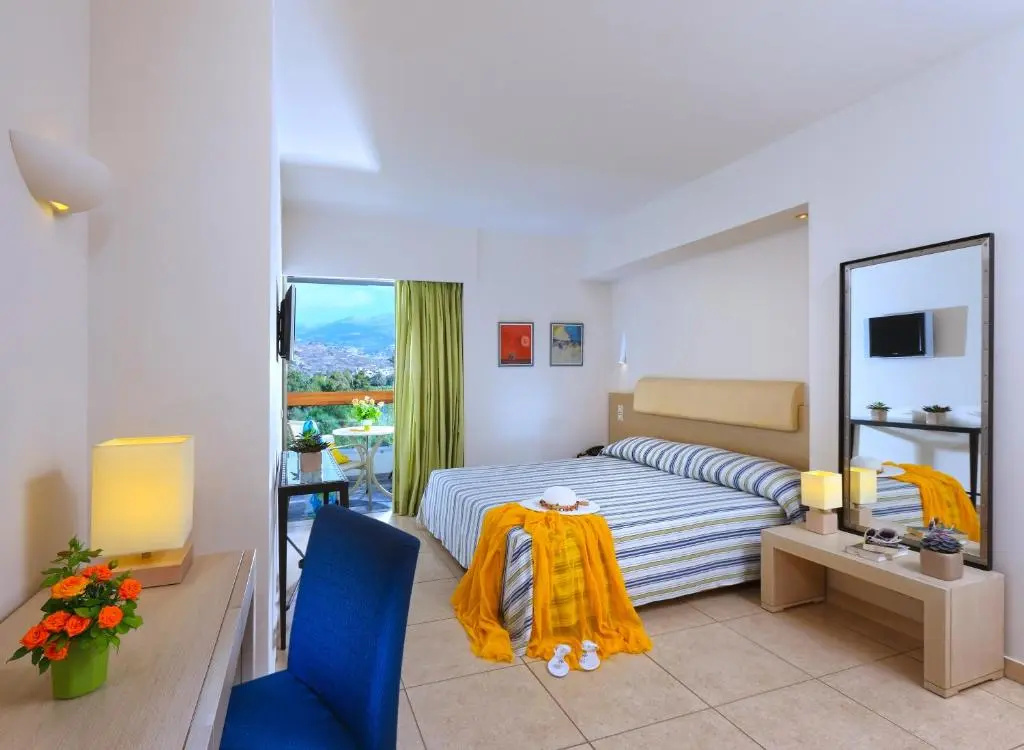 Double room with sea view (full double bed)