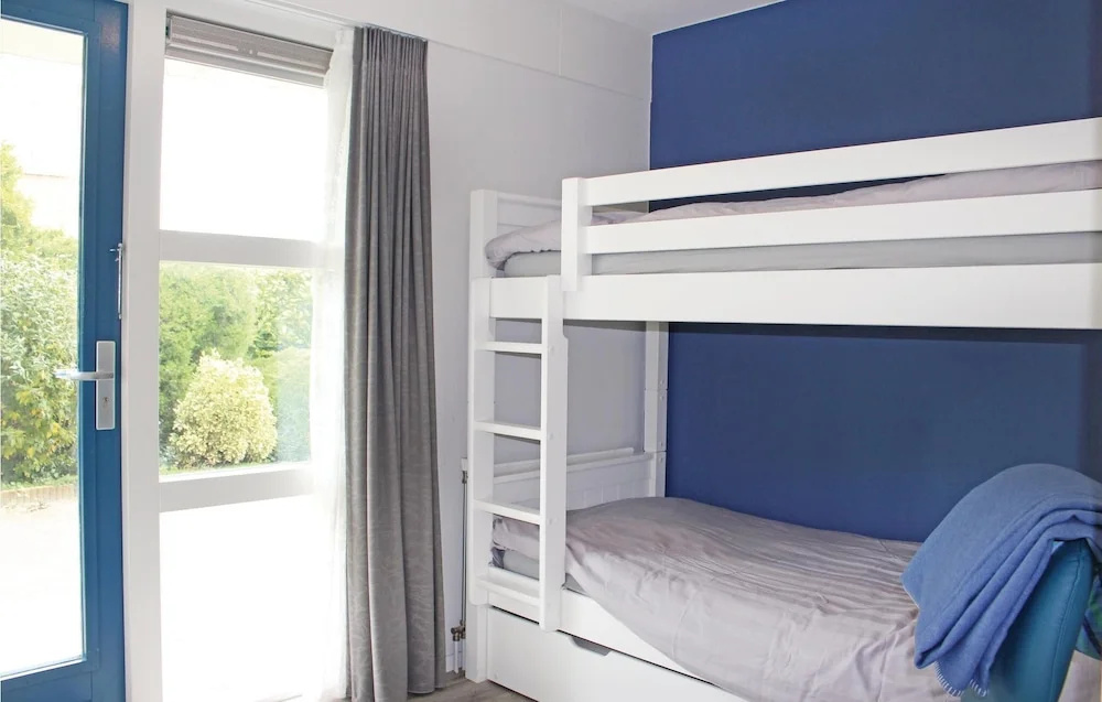 Nice Home in Workum With 3 Bedrooms and Wifi - фото 3
