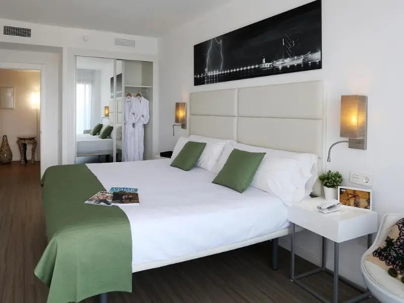 Axelbeach Ibiza Spa & Beach Club - Adults Only — 5