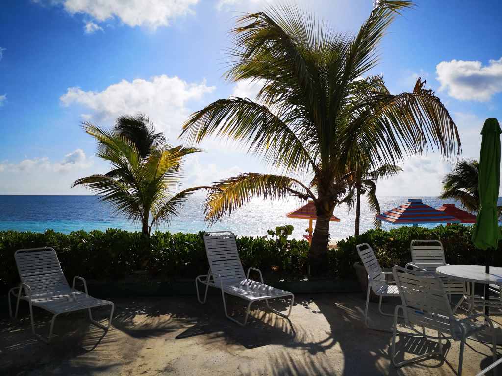 Coral Beach Hotel And Condominiums