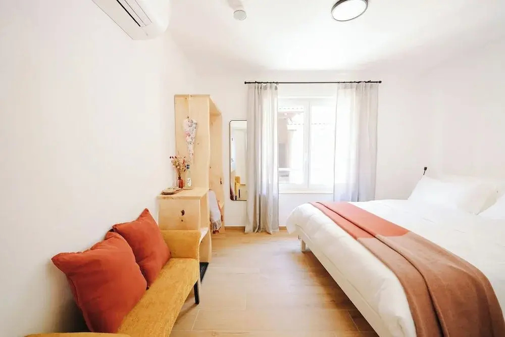 Classic room