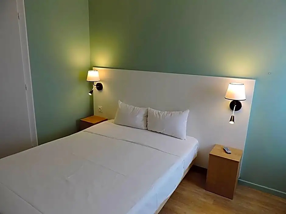 Logis Cris Hôtel et Restaurant - Lyon Sud-Est - Chambres
