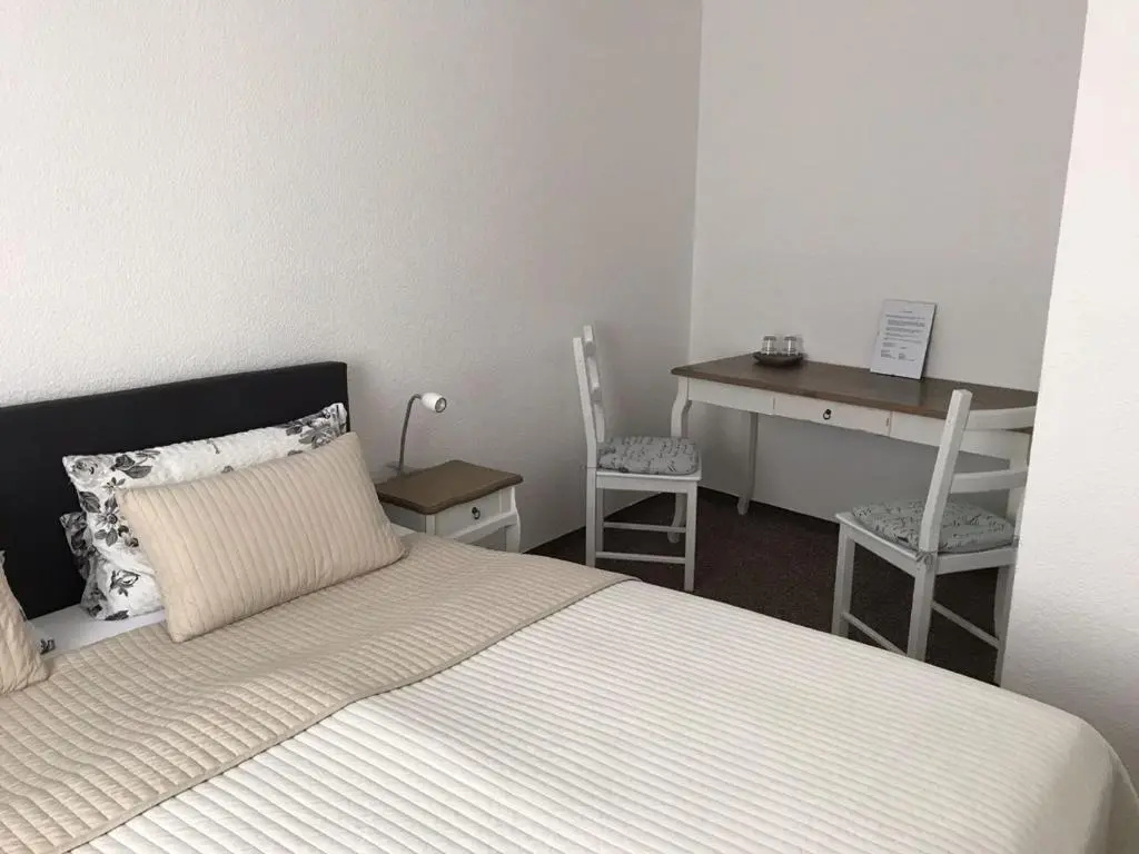 Standard Double room (full double bed)