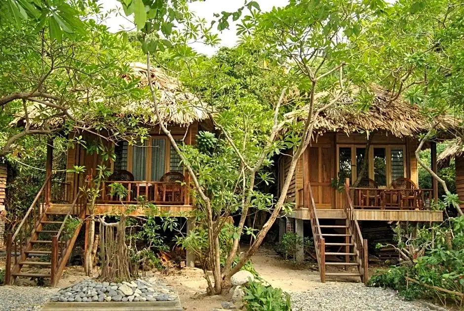 Superior Double Bungalow with garden view (full double bed)