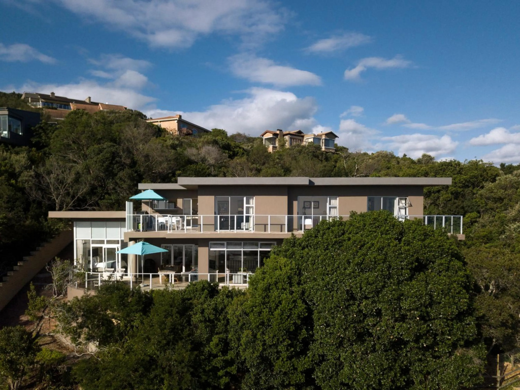 Infinity Blue Luxury Accommodation