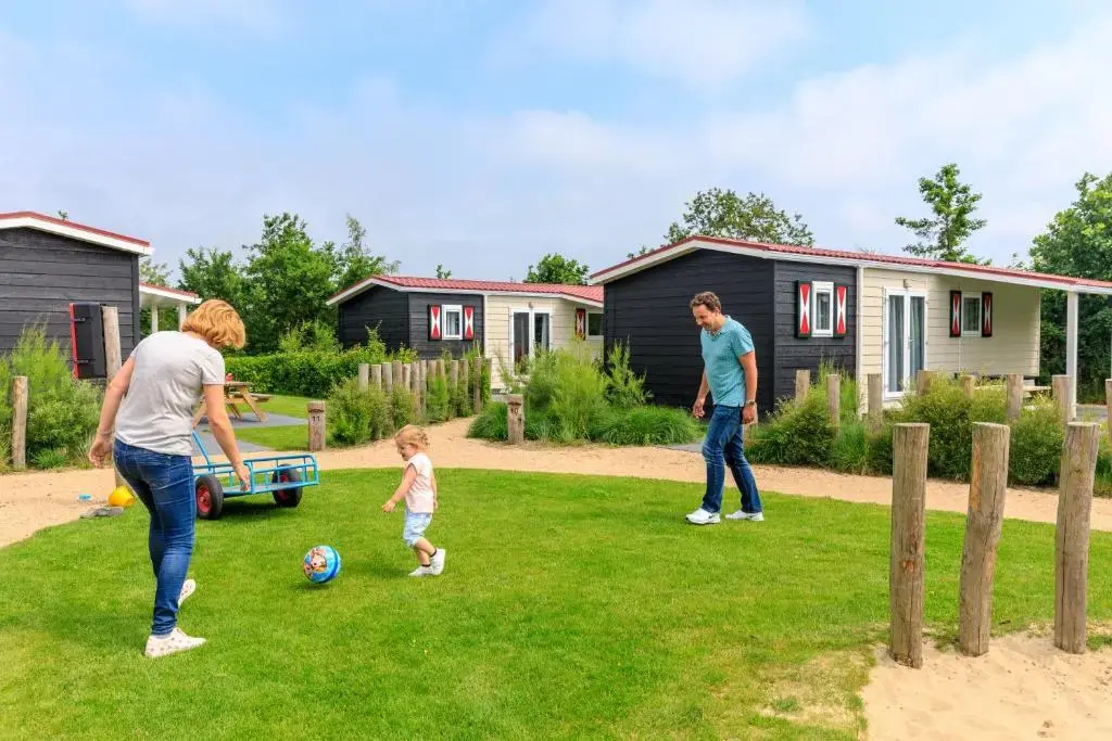 2 Bedrooms Chalet