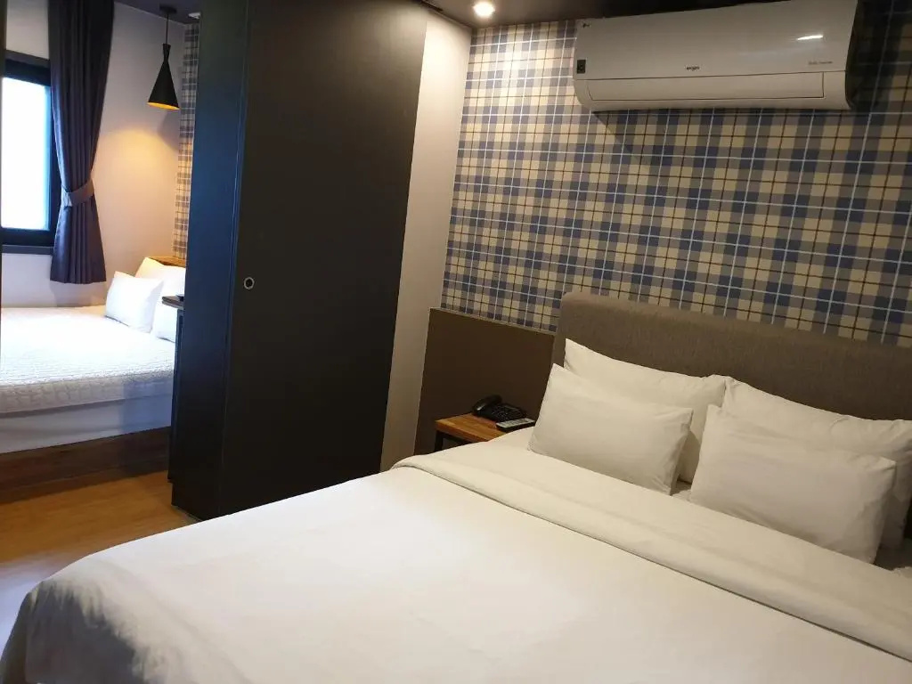Deluxe Double room (twin beds)