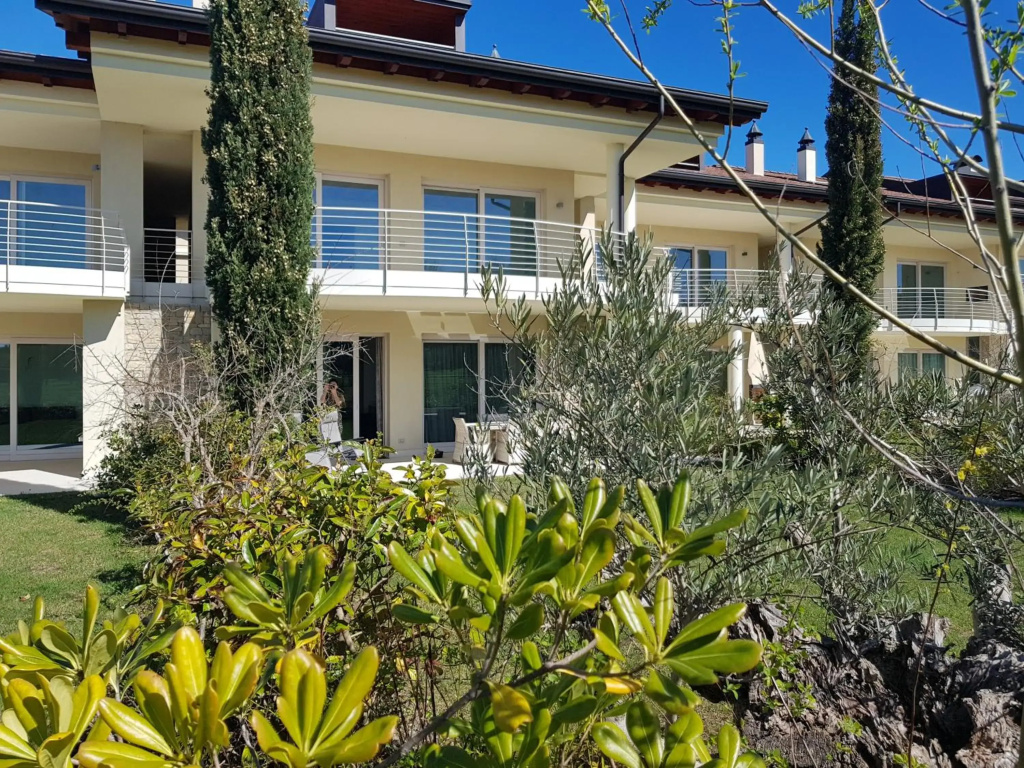 Luxury Apartments Beauty Gardens