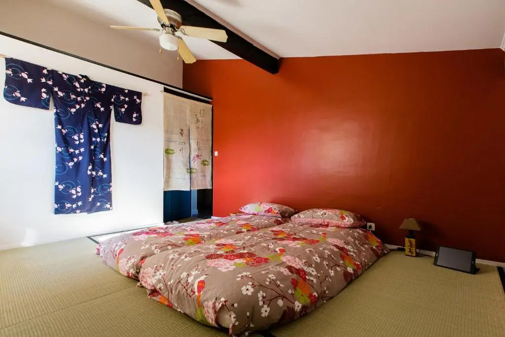 Bed in Dorm