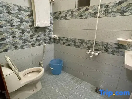 Rehaish Inn Guest House – Cozy Stay in Karachi