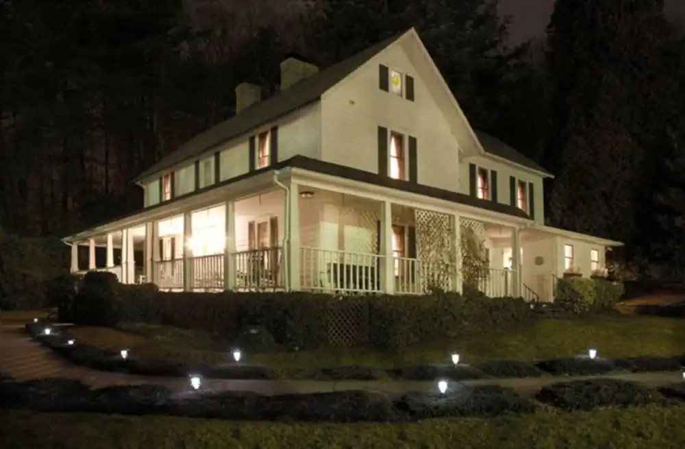 Lovill House Inn