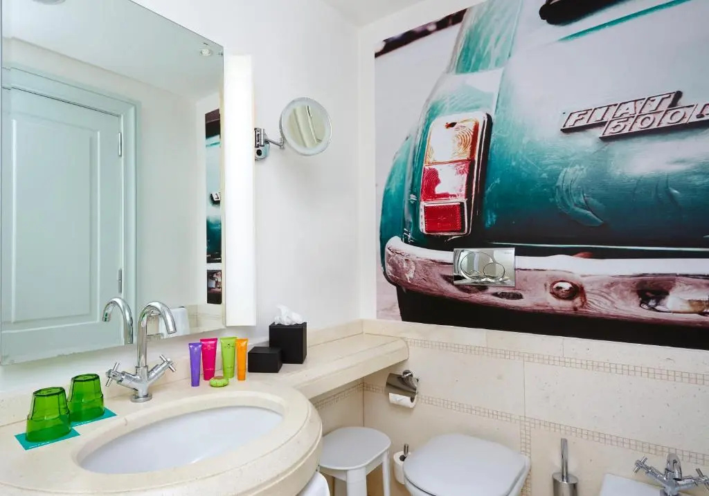 Premium Double room with balcony (full double bed)