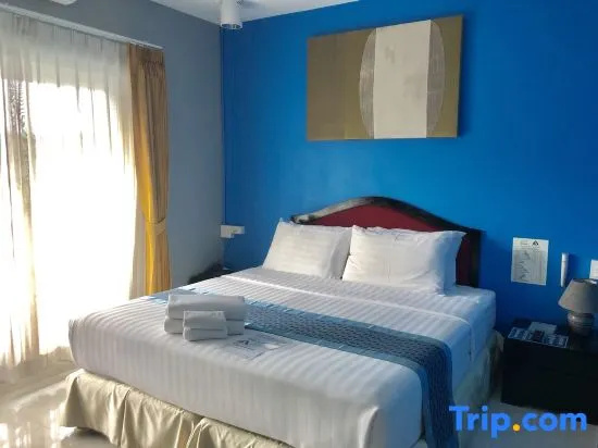 Superior Double room (full double bed)