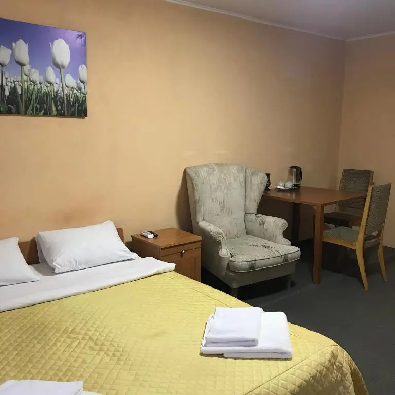 Economy room