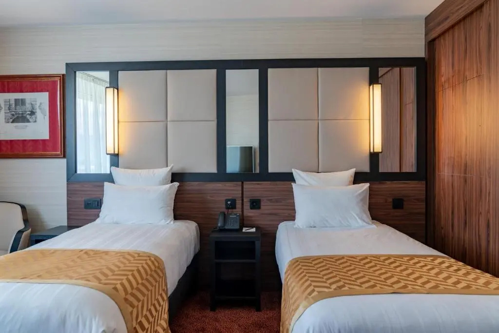 Superior Double Suite (twin beds)