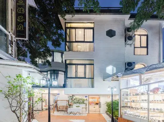 AMOY·Happiness Home Inn (Cozy Retreat Near the Sea, Huandao South Road)