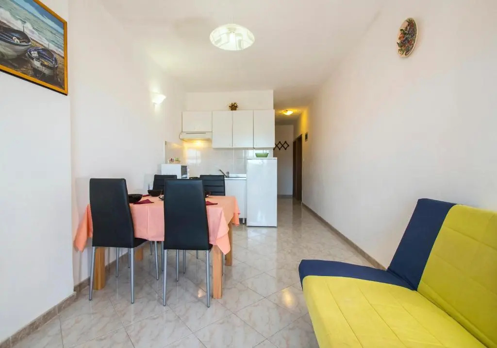 2 Bedrooms Apartment with balcony