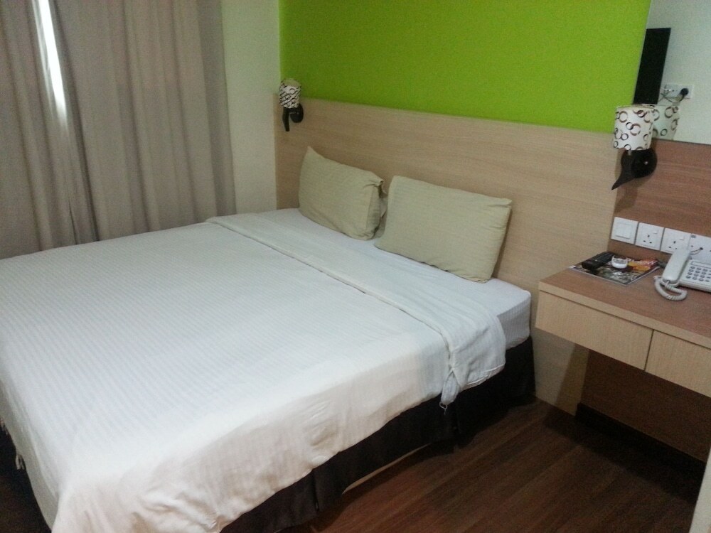 Maxim Hotel