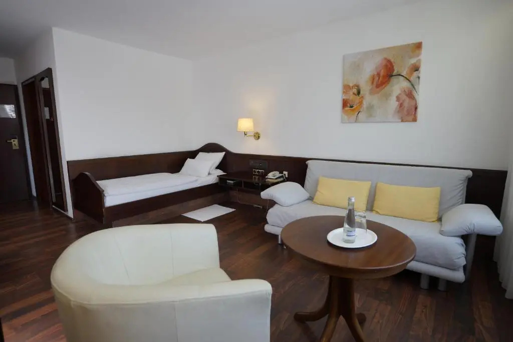 Eisberg Hotel City - Chambres