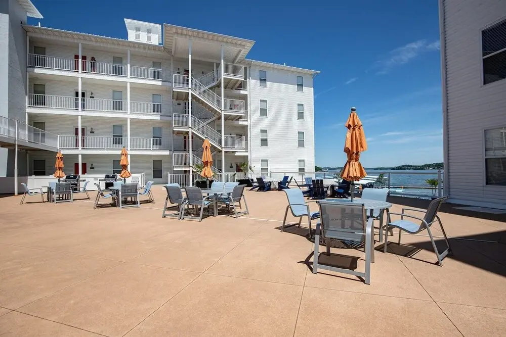 Island Life! Amazing Balcony-views-pool and Patio